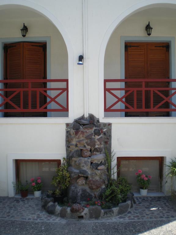 Villa Kasteli Perissa  Exterior foto